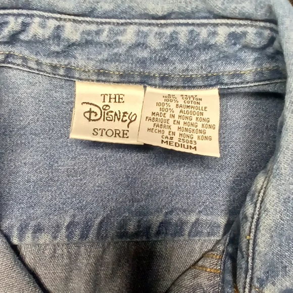 Disney Store Denim Button Up Shirt M Winnie The Pooh Tigger Eor Owl Piglet - Picture 4 of 12